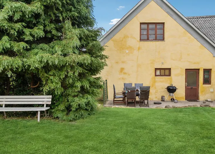 בית נופש Awesome In With Wifi Stenstrup